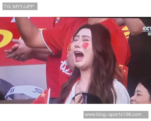 中国女球迷关注日本U23门将后遭骚扰引发热议与讨论 中国女球迷关注日本U23门将后遭骚扰引发热议与讨论